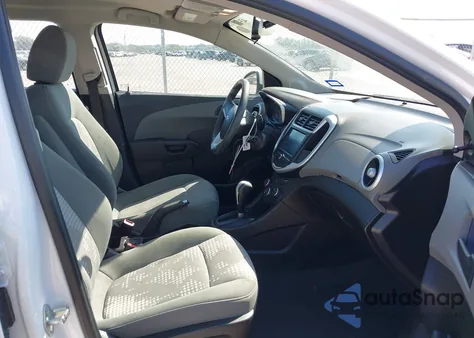 2017 Chevrolet Sonic Lt Auto из США, поврежденный, VIN 1G1JG6SH4H4154942